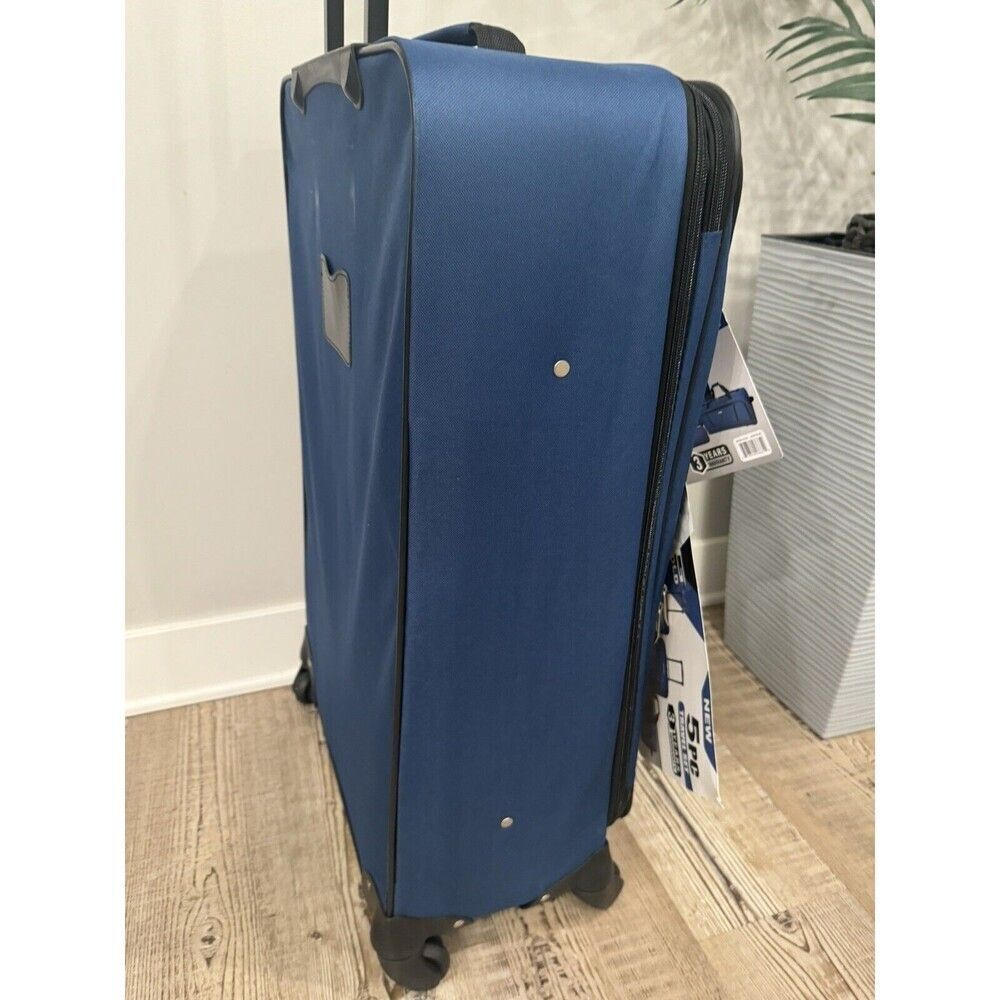 $239 TAG Freehold 28”Softside Spinner Luggage Suitcase DEEP BLUE travel bag - Picture 2 of 15